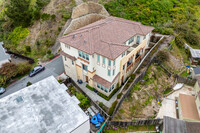 Wellington in Daly City, CA - Foto de edificio - Building Photo