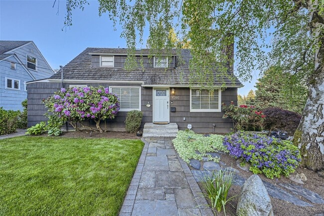 property at 6202 38th Ave NE