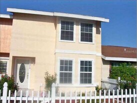 4714 George Rd in Tampa, FL - Building Photo