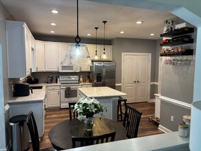 717 Tallahassee Dr in Chesapeake, VA - Building Photo - Building Photo