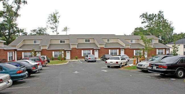 640 Eugenia St in Tallahassee, FL - Foto de edificio - Building Photo