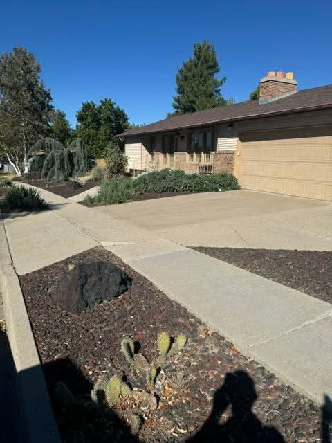 3485 E Summerhill Dr in Cottonwood Heights, UT - Foto de edificio