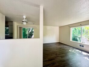 433 NE Buffalo St in Portland, OR - Building Photo - Building Photo