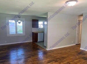 2209 Roland Dr in Champaign, IL - Building Photo - Building Photo