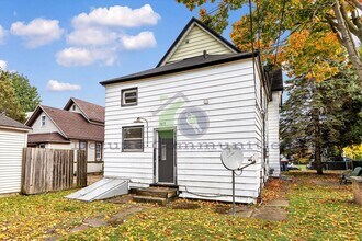 1011 Jennette Ave NW in Grand Rapids, MI - Building Photo - Building Photo