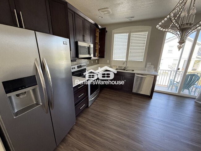 6148 W Lake Ave in South Jordan, UT - Building Photo - Building Photo