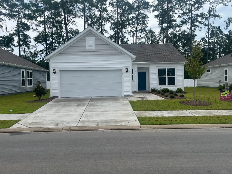 8643 Farrier Dr in Myrtle Beach, SC - Building Photo