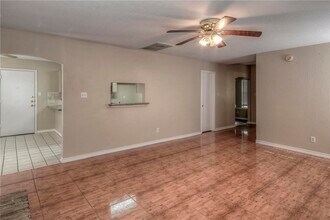 19223 Twin Buttes Dr in Tomball, TX - Building Photo - Building Photo