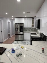 98-29 Albert Rd in Queens, NY - Foto de edificio - Building Photo