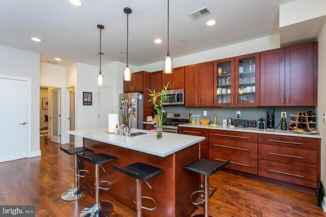 property at 1501 N 2nd St