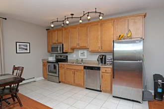 Clinton Street Commons Apartments in Syracuse, NY - Foto de edificio - Interior Photo