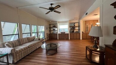 7761 SE Shenandoah Dr in Hobe Sound, FL - Building Photo - Building Photo