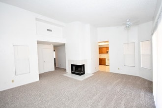 6550 N 47th Ave in Glendale, AZ - Foto de edificio - Building Photo