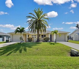 3619 SE 10th Ave, Unit A in Cape Coral, FL - Building Photo - Building Photo
