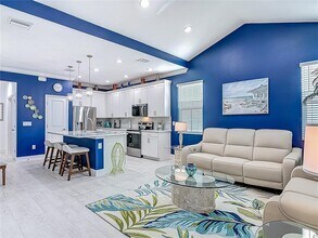 390 Gypsy Palace Ln in Daytona Beach, FL - Building Photo - Building Photo