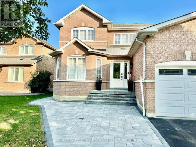 6421 Donway Dr in Mississauga, ON - Building Photo - Building Photo