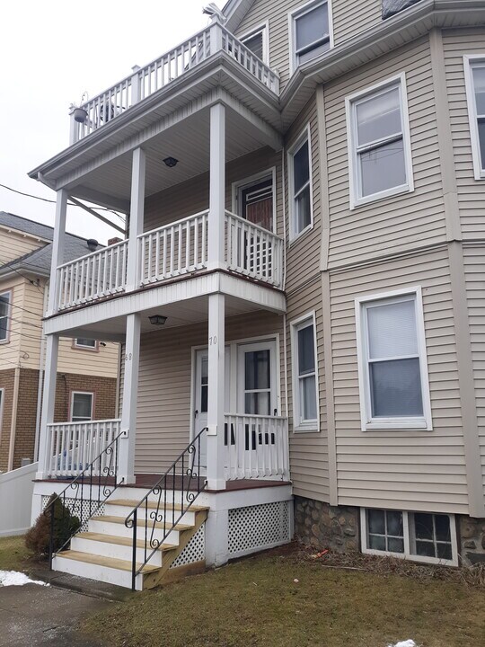 70 Humphrey St, Unit First Floor in New Bedford, MA - Foto de edificio