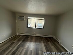 25 Hamilton Ave in Lynn, MA - Building Photo - Building Photo