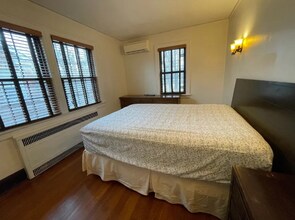 459 Irving Ave in Brooklyn, NY - Foto de edificio - Building Photo