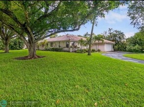 11085 NW 15th St in Coral Springs, FL - Building Photo - Building Photo