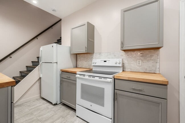 2815 Sherwood Rd in Columbus, OH - Building Photo - Building Photo