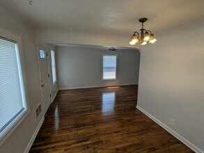 285 Kenwood Ave NE in Salem, OR - Building Photo - Building Photo