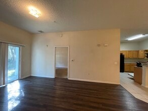 6094 Maggies Cir in Jacksonville, FL - Building Photo - Building Photo