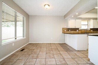 10101 Mamus Ln in Yukon, OK - Building Photo - Building Photo