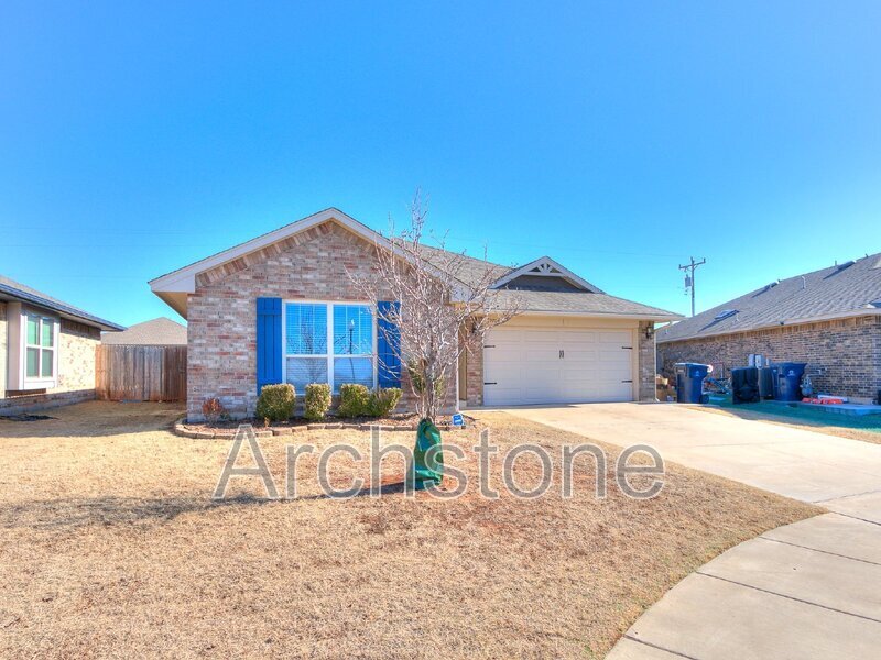 19704 Taggert Dr in Edmond, OK - Building Photo