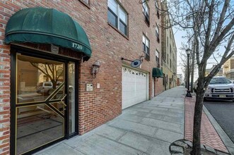 1720 New York Ave, Unit 205 in Union City, NJ - Building Photo - Building Photo