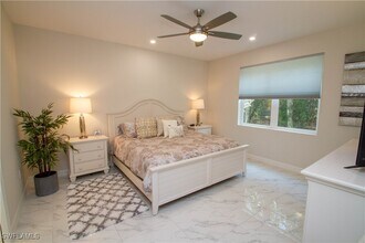 244 Indies Dr E in Naples, FL - Building Photo - Building Photo