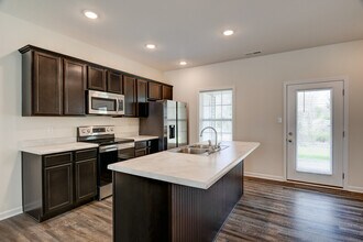 318 Bogle St in Maryville, TN - Building Photo - Building Photo