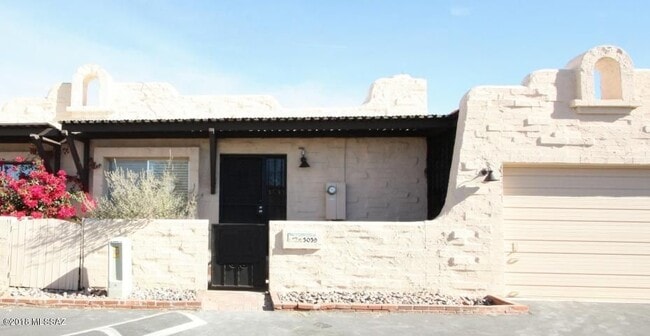 property at 3039 S Carmona Dr