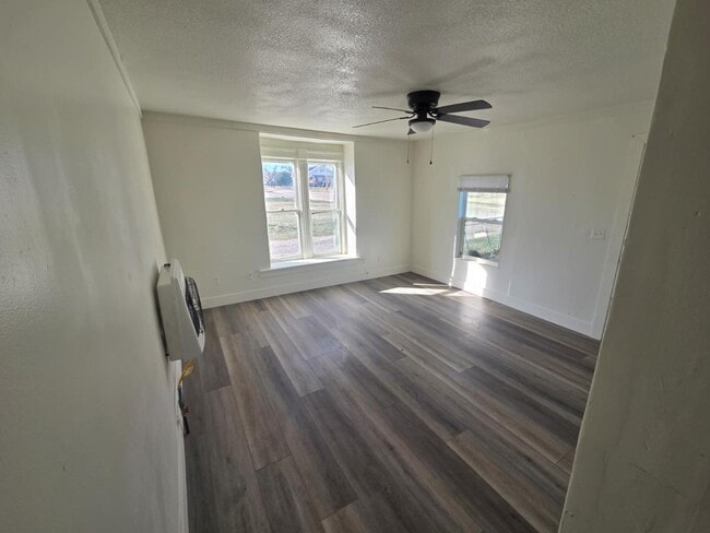 616 10th St in Perry, OK - Building Photo - Building Photo