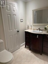 37 Crystal Dr in Richmond Hill, ON - Building Photo - Building Photo