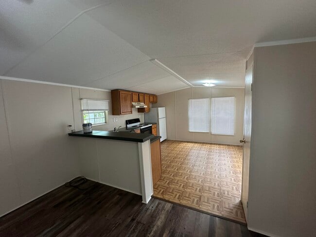 621 Live Oak St in Freeport, FL - Building Photo - Building Photo