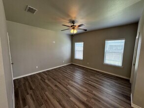 6040 24th St in Lubbock, TX - Building Photo - Building Photo