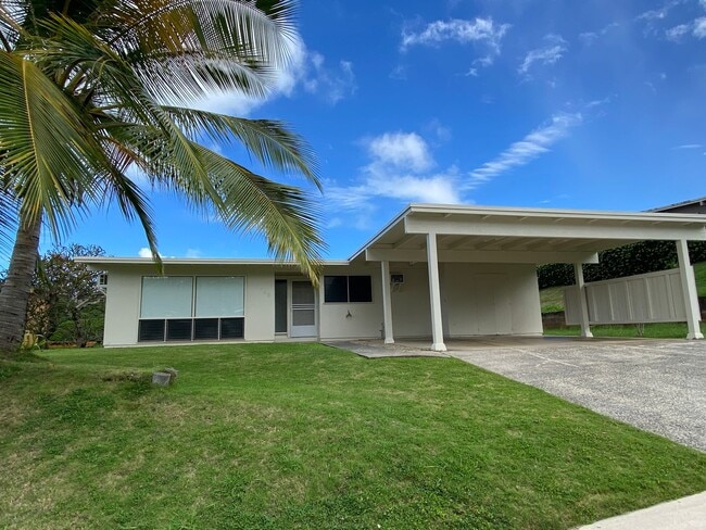 1760 Akaakoa St in Kailua, HI - Building Photo - Building Photo