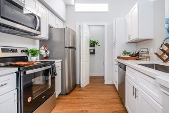 Town Park Townhomes in Houston, TX - Building Photo - Building Photo