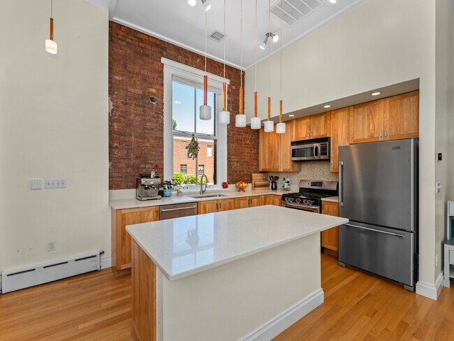 property at 35 Saratoga St