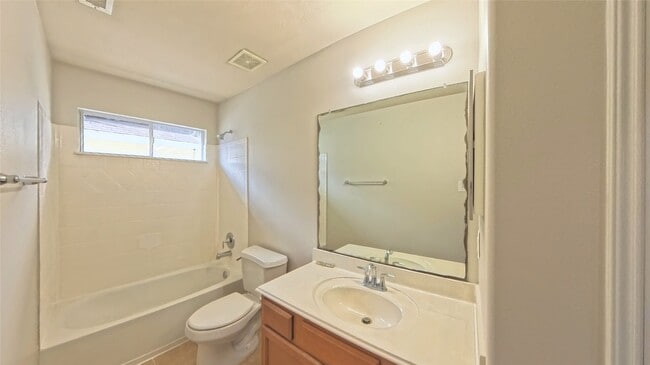 2843 Maybrook Hollow Ln