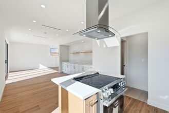 1223 3/4 North Avenue 45 in Los Angeles, CA - Building Photo - Building Photo