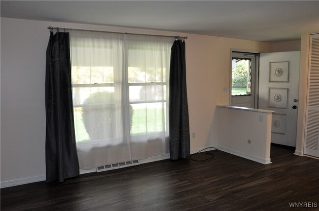 88 Philip Dr in Buffalo, NY - Building Photo - Building Photo