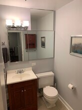 1455 N Sandburg Ter, Unit 1203 in Chicago, IL - Building Photo - Building Photo