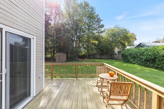 250 Grey Birch Dr, Unit 250 Grey Birch Drive in Colchester, VT - Building Photo - Building Photo