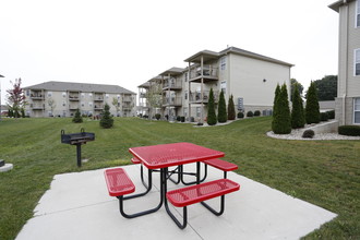 Briarwood Apartments and Villas in La Porte, IN - Building Photo - Building Photo