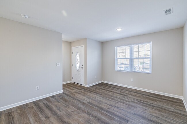 Blue Ridge Luxury Townhomes in Verona, VA - Foto de edificio - Building Photo