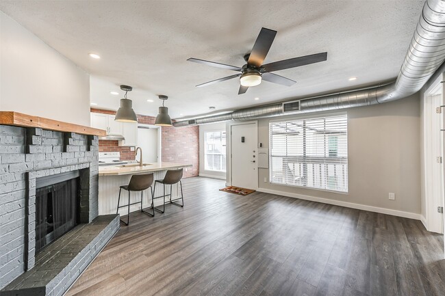 1500 Bay Area Blvd in Houston, TX - Building Photo - Building Photo