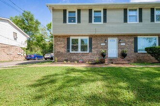 738 McPherson Dr in Nashville, TN - Building Photo - Building Photo