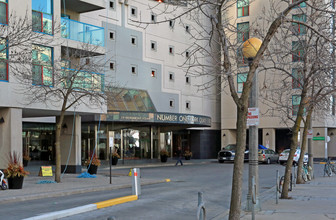 Harbour Square in Toronto, ON - Building Photo - Building Photo